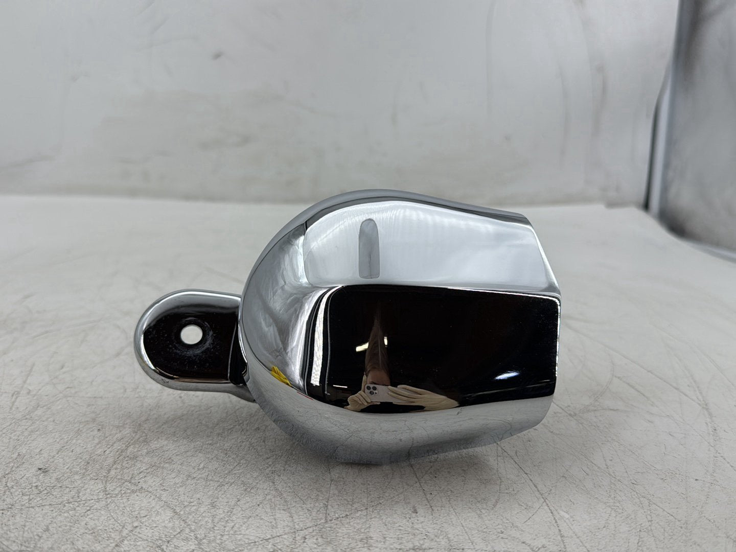 2010 Harley Dyna Fat Bob FXDF OEM Horn Signal Klaxon Chrome Cover