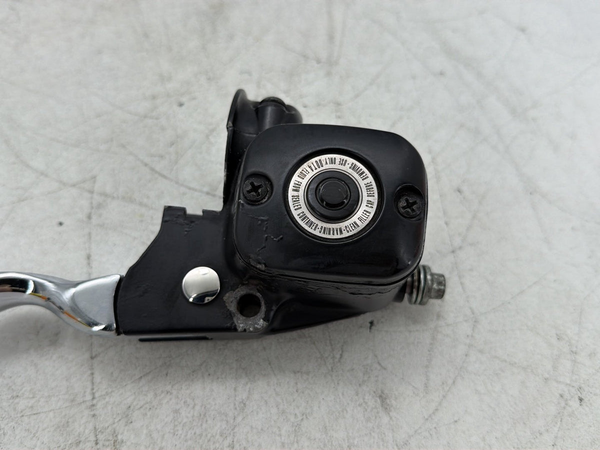 2005 Harley Road King Touring Police OEM Front Right Brake Lever Master Cylinder