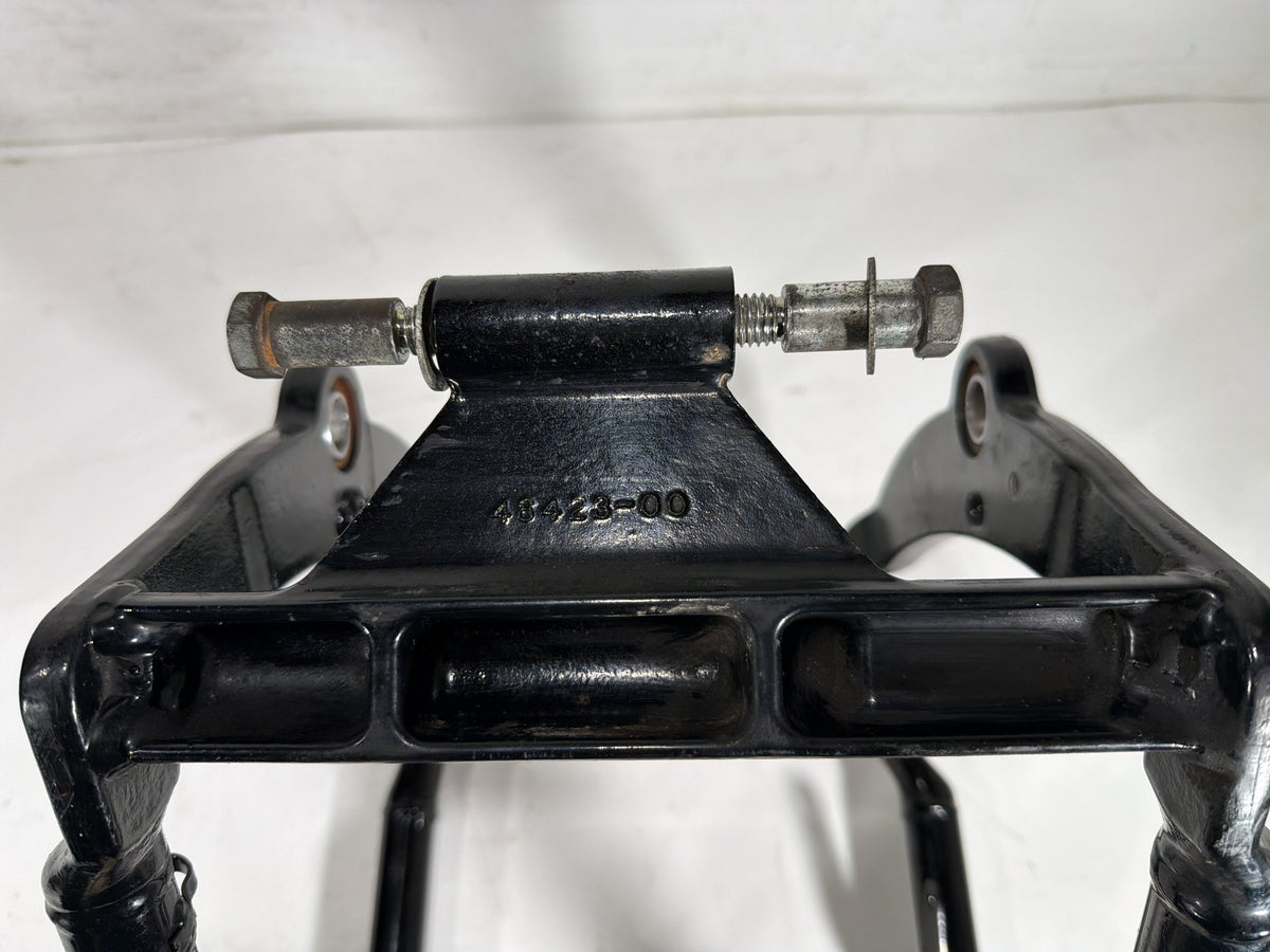 2001 Harley Softail Deuce FXSTD OEM Rear Fork Swingarm Swing Arm