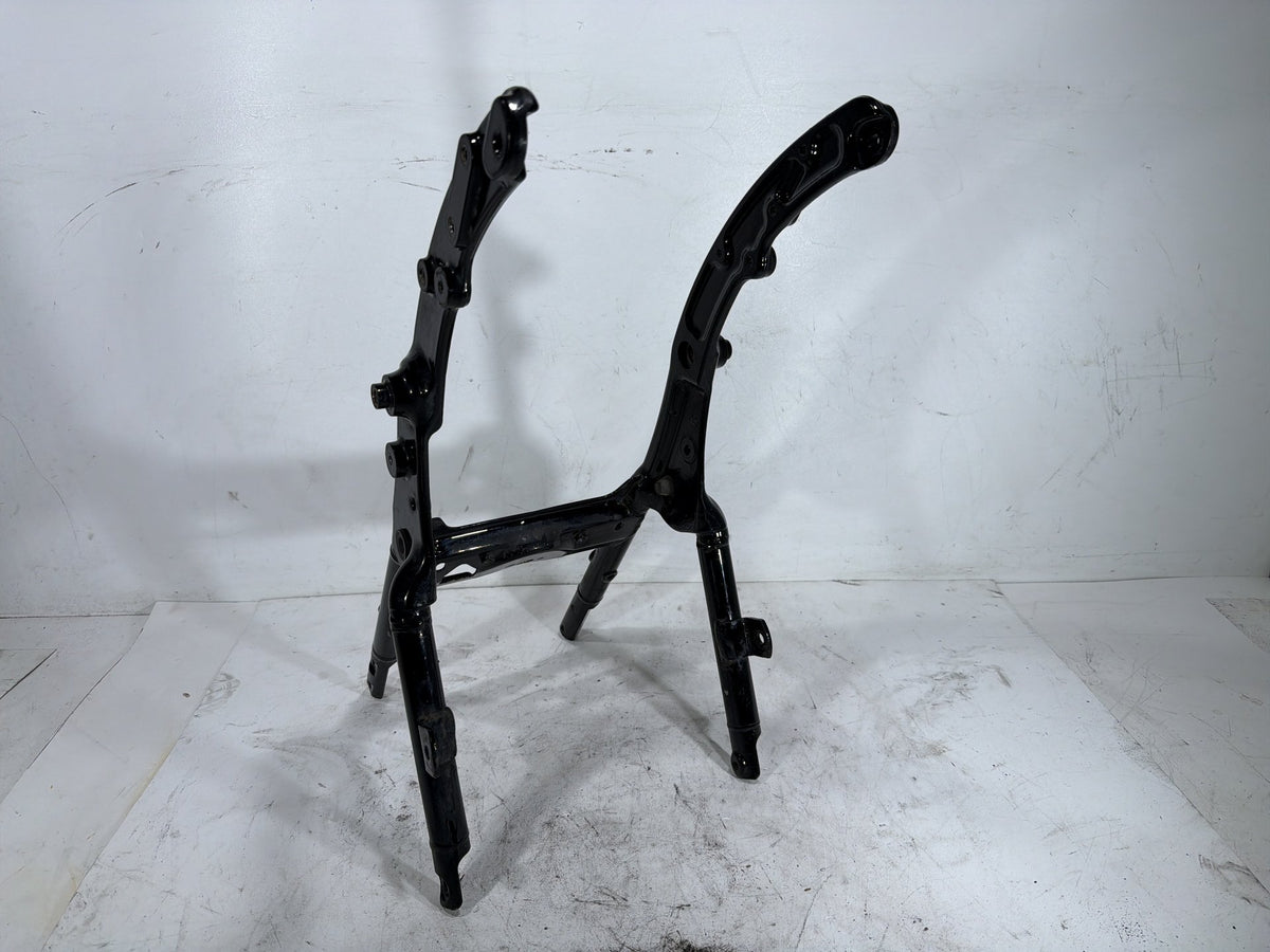 2010 Harley Electra Glide Touring OEM Rear Back Sub Frame Rail Bar 48079-09BHP