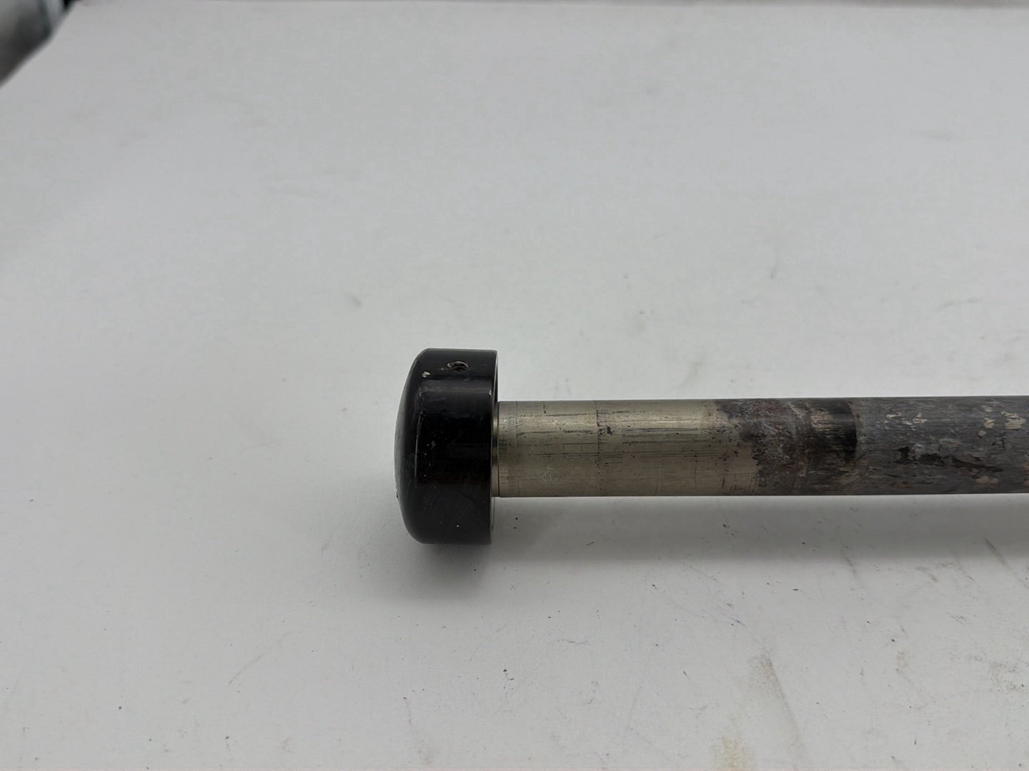 2008 Harley Dyna Fat Bob FXDF OEM Rear Wheel Axle Bolt Shaft