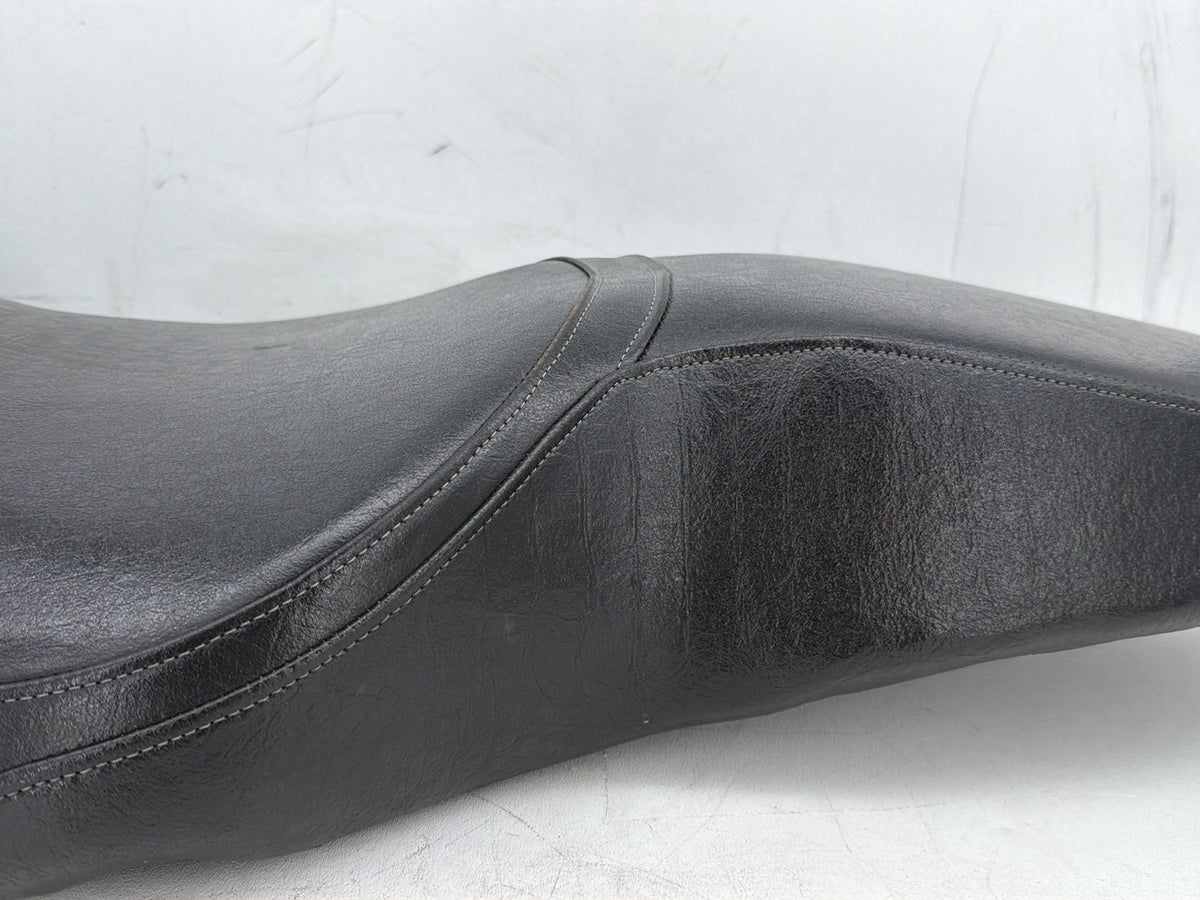 2001 Harley Electra Glide Touring FLHT OEM Passenger Rider Driver Seat Saddle