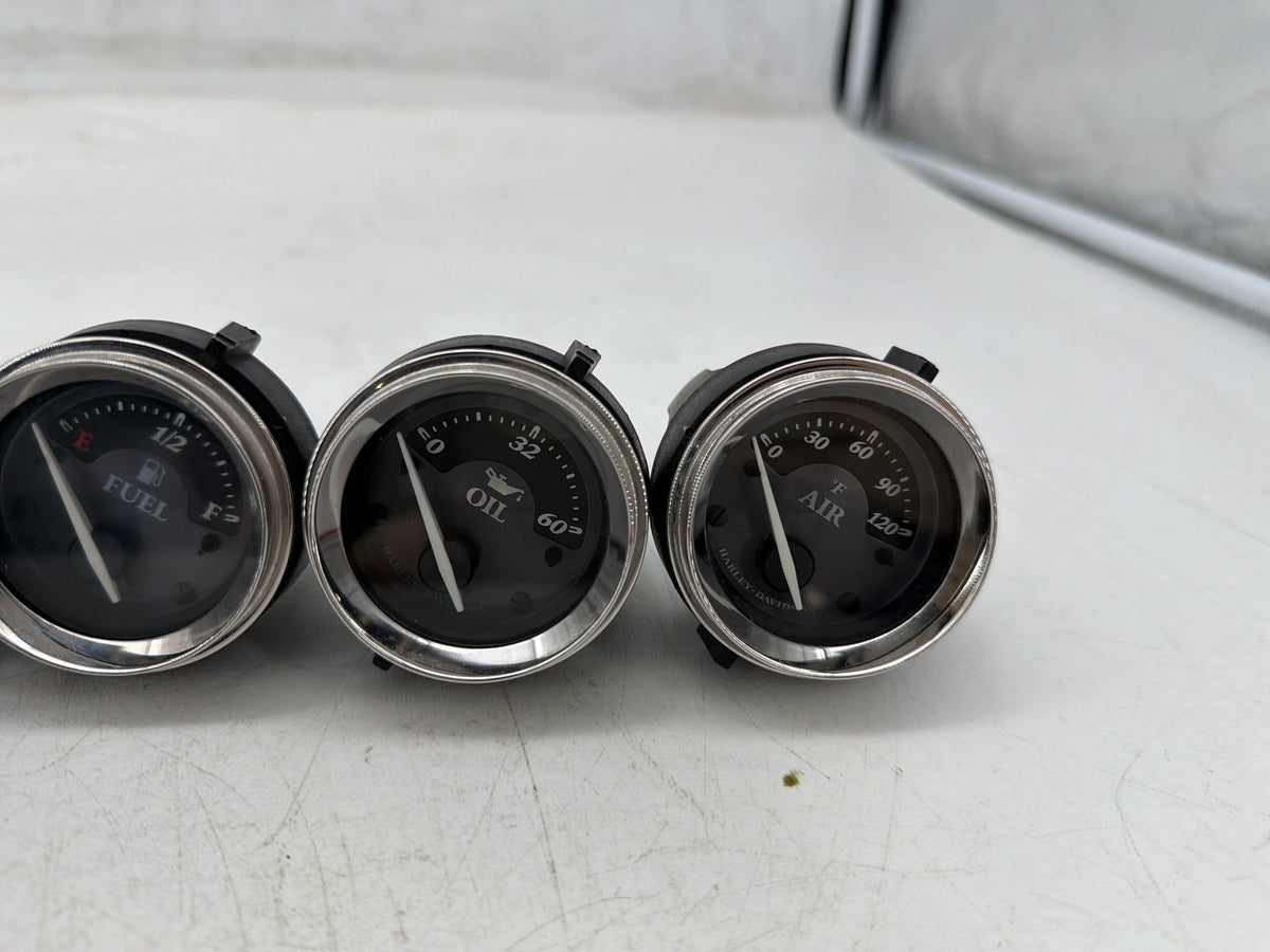10 Harley Electra Glide Touring OEM Air Oil Volt Fuel Tacho Speedo Gauges 62K
