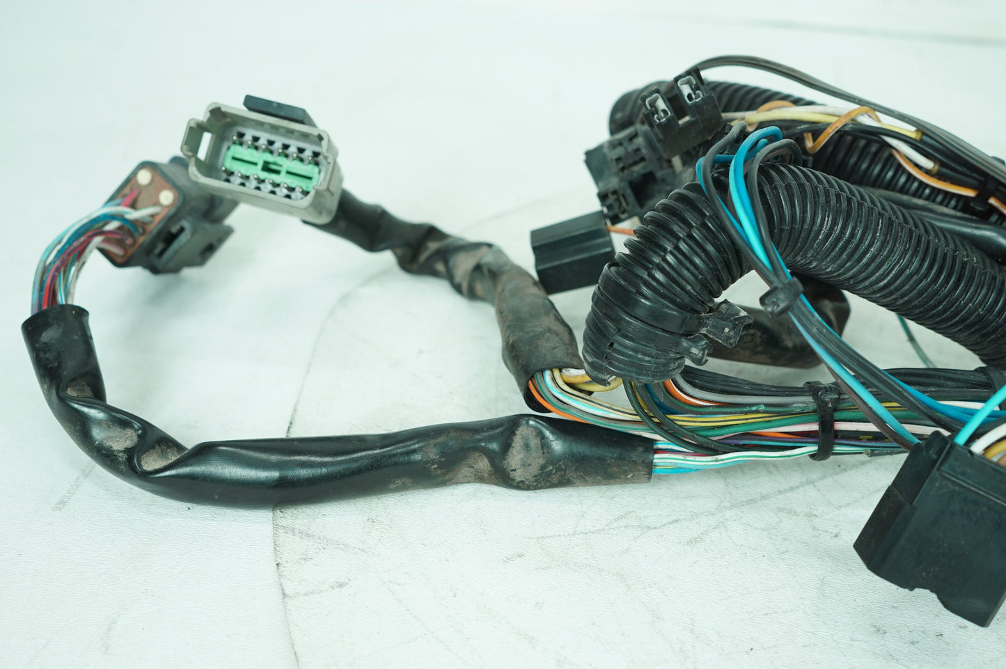 1999 - 2006 Harley-Davidson Touring Electra Glide Classic Front Sub Wiring Harness Loom Interconnect 70232-00