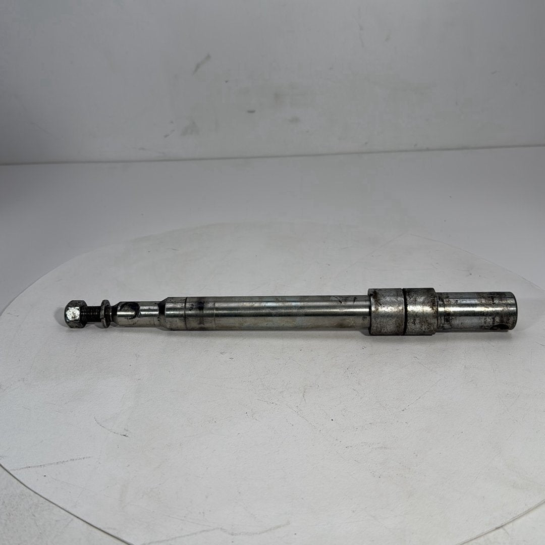 1999 - 2006 Harley-Davidson Touring Electra Glide Ultra Front Wheel Axle Bolt Shaft 43364-00