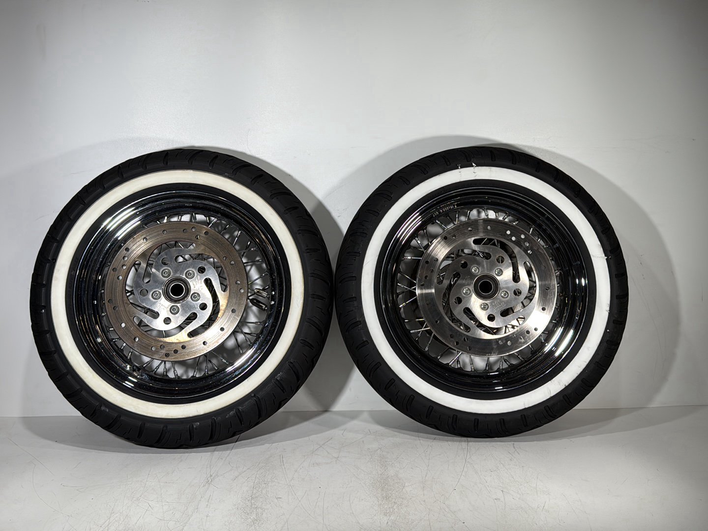 1999 - 2006 Harley-Davidson Touring Electra Glide Ultra Front Rear Wheel Rim Tire Spoked 40960-08 , 43085-97