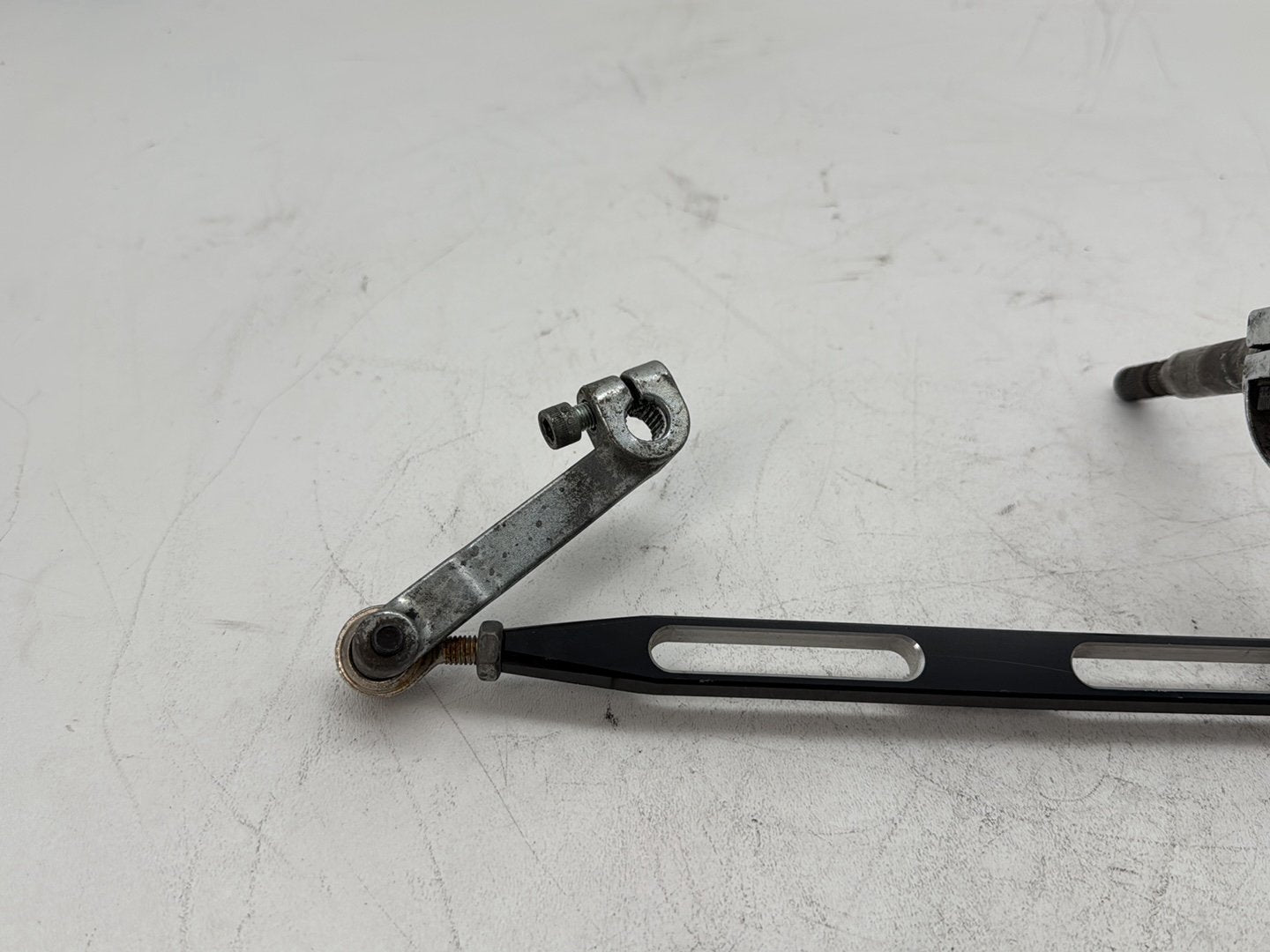 2006 Harley Touring FLHTCI Electra Glide Classic OEM Gear Shifter Lever w/ Rod linkage