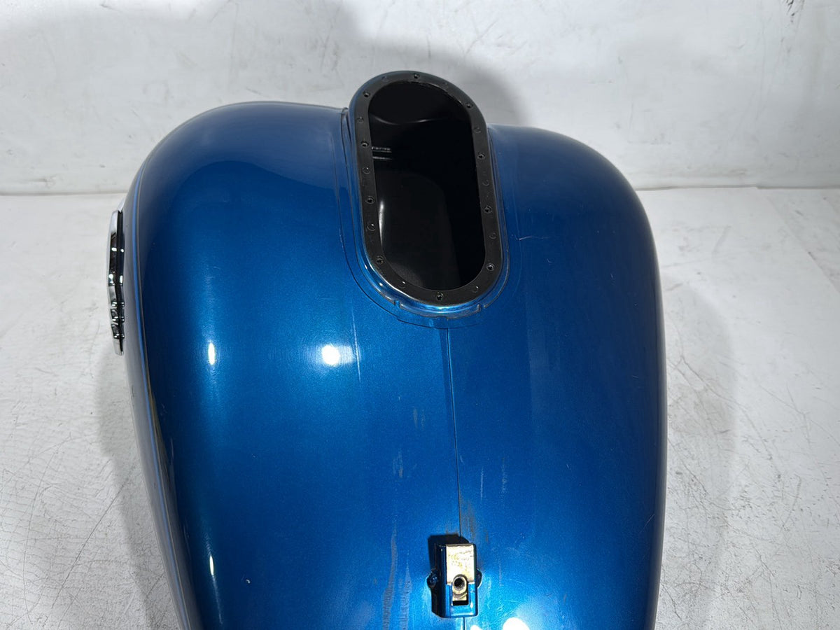 2006 Harley Electra Glide Touring Ultra FLHTCUI OEM Fuel Gas Tank Gasoline Reservoir