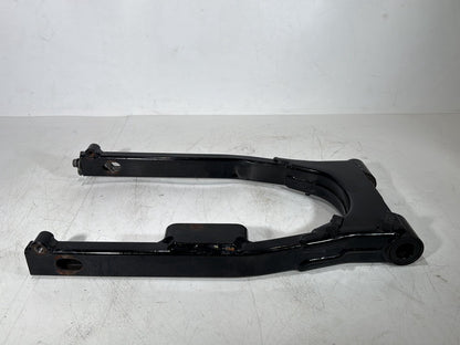 1999 - 2006 Harley-Davidson Touring Road King Police Rear Fork Swingarm Swing Arm  	47549-00