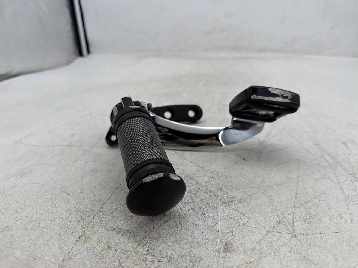 2012 Harley Dyna Fat Bob FXDF 103 OEM Right Brake Foot Control Pegs 42481-03A