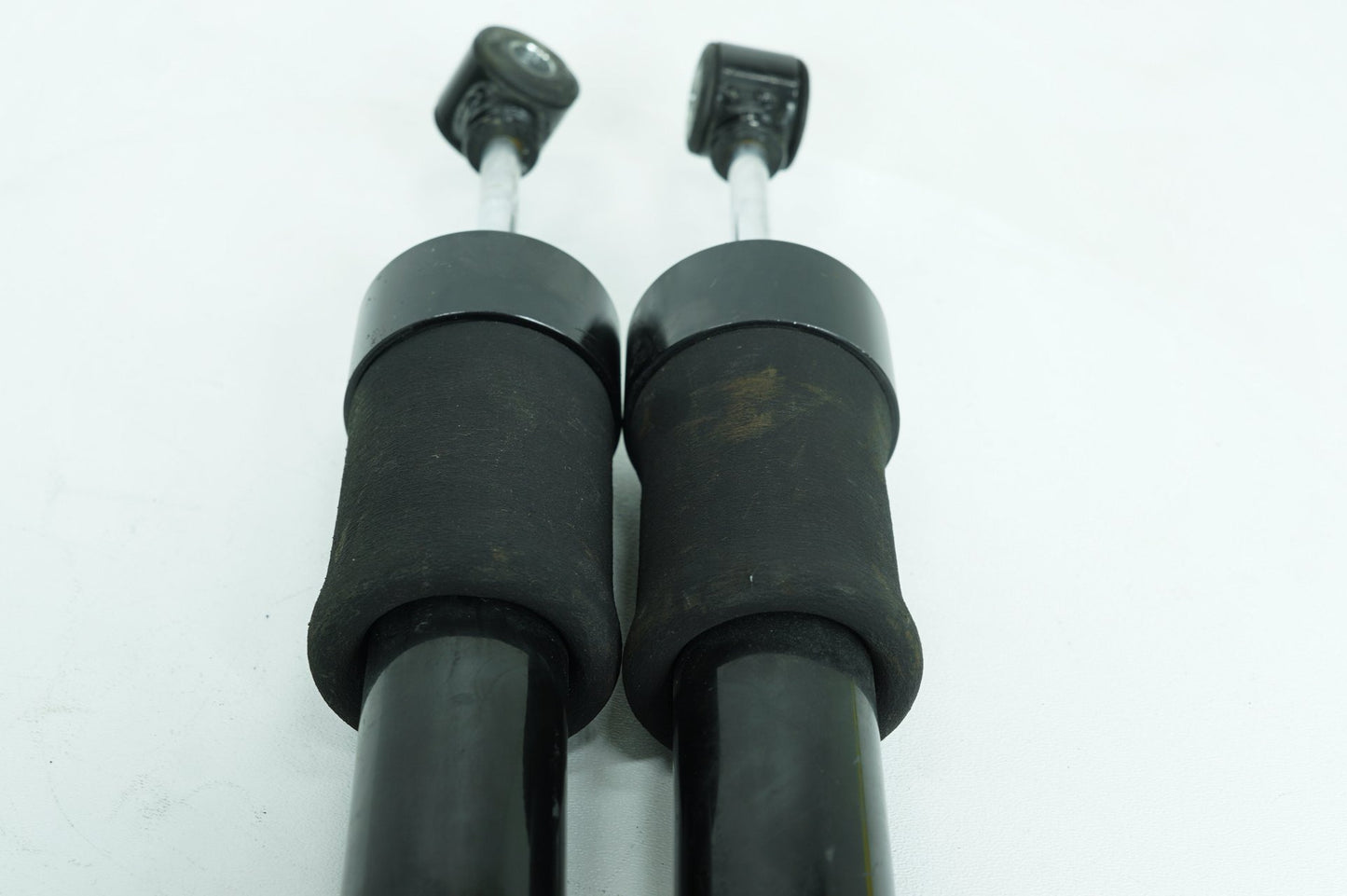 1999 - 2006 Harley-Davidson Touring Electra Glide Classic Rear Left Right Shock Absorbers Shock Absorbers