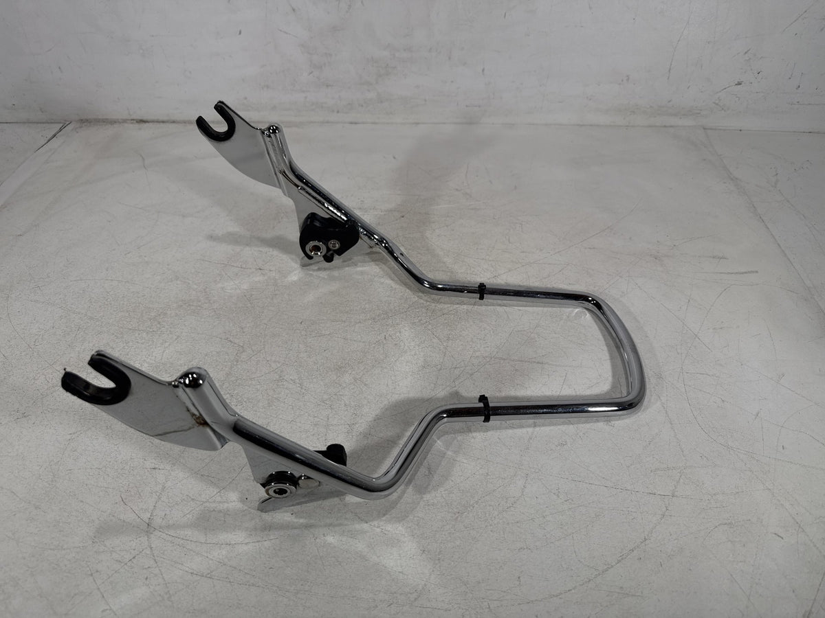 2013 Harley Street Glide Touring FLHX OEM Rear Back Sissy Bar Rail Sissybar