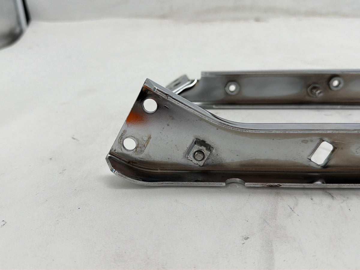 07 Harley Street Glide Touring OEM Left Right Saddlebag Fender Struts Brackets
