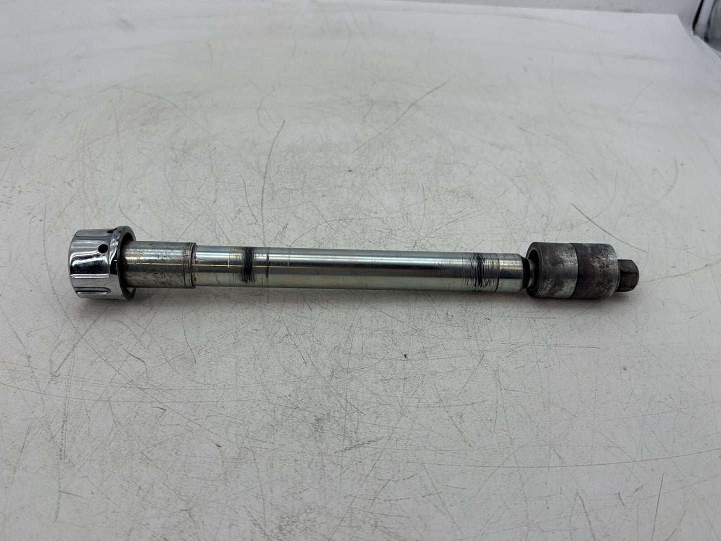 2006 Harley Electra Glide Touring Classic FLHTCI OEM Front Wheel Axle Bolt Shaft
