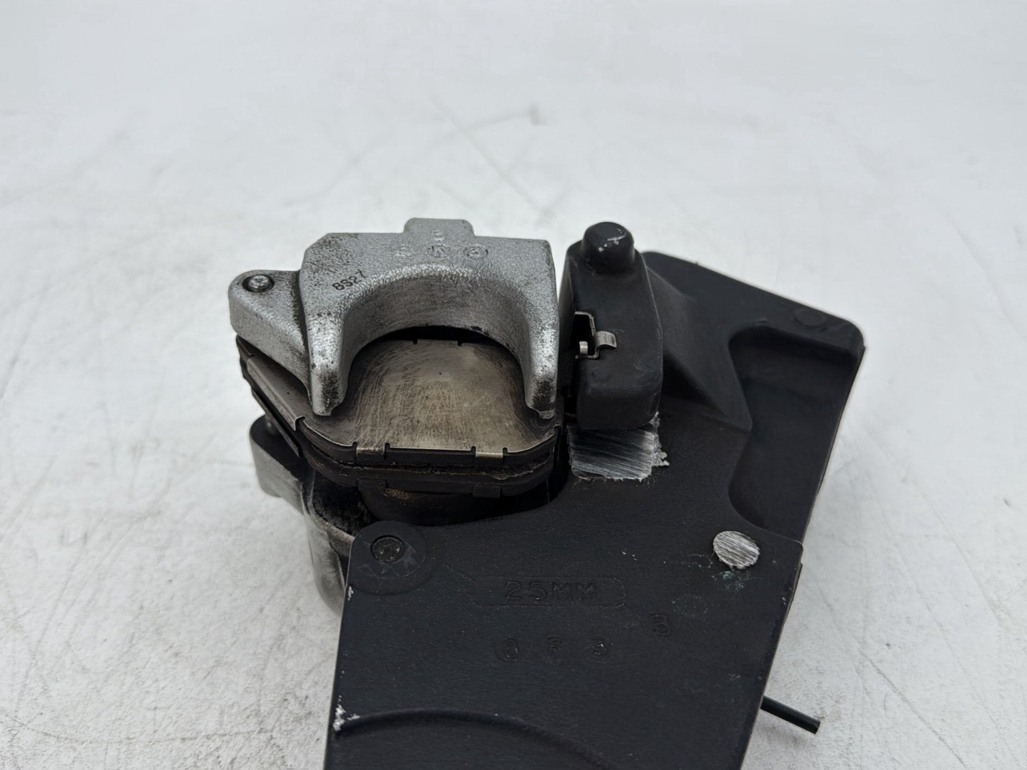 2009 Harley Sportster 883 Low XL883L OEM Rear Back Brake Caliper w/ Bracket