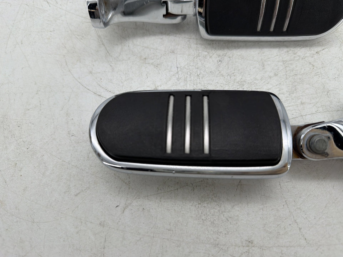 2012 Harley Street Glide Touring FLHX OEM Passenger Left & Right Foot Pegs