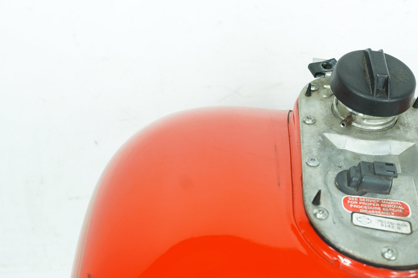 1999 - 2006 Harley-Davidson Touring Electra Glide Classic Fuel Gas Tank Gasoline Reservoir 61356-03