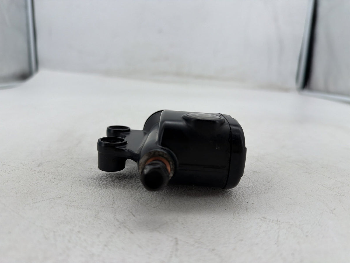 2011 Harley Road King Touring FLHR OEM Rear Brake Master Cylinder Reservoir