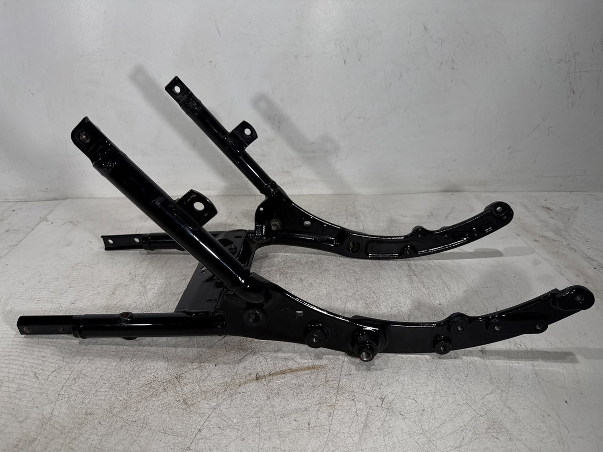 2013 Harley Electra Glide Touring OEM Rear Back Sub Frame Rail Bar 48079-09BHP