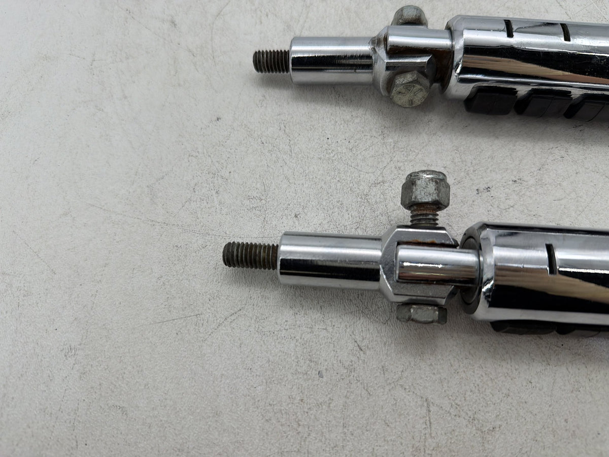 2001 Harley Softail Standard FXST OEM Passenger Left & Right Foot Pegs