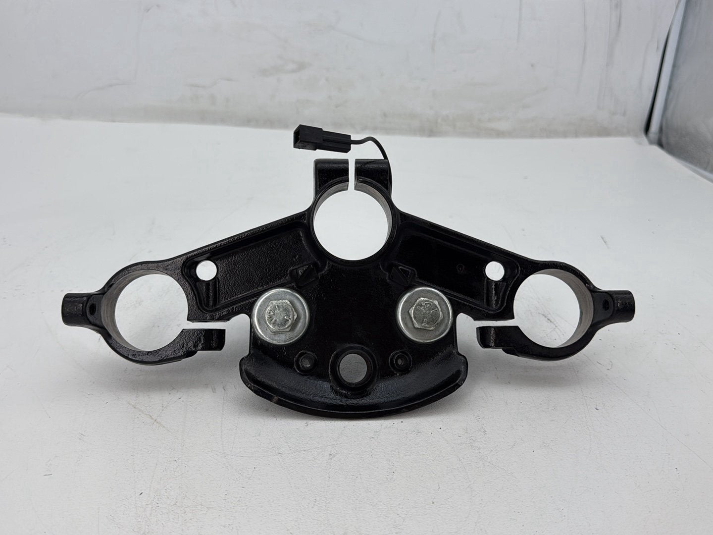 2014 Harley Electra Glide Touring CVO Screamin Eagle OEM Front Fork Upper Triple Tree Clamps
