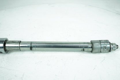 2000 - 2006 Harley-Davidson Touring Road King Custom Front Wheel Axle Bolt Shaft 43364-00