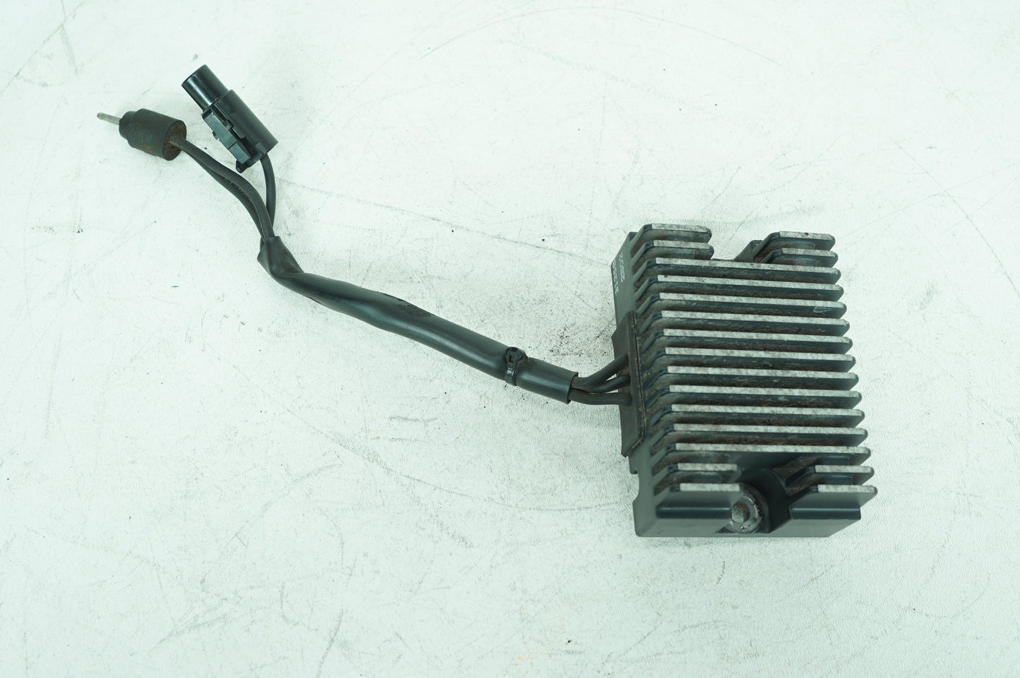 1989 - 2003 Harley-Davidson Sportster Hugger Voltage Regulator Rectifier  74523-94A