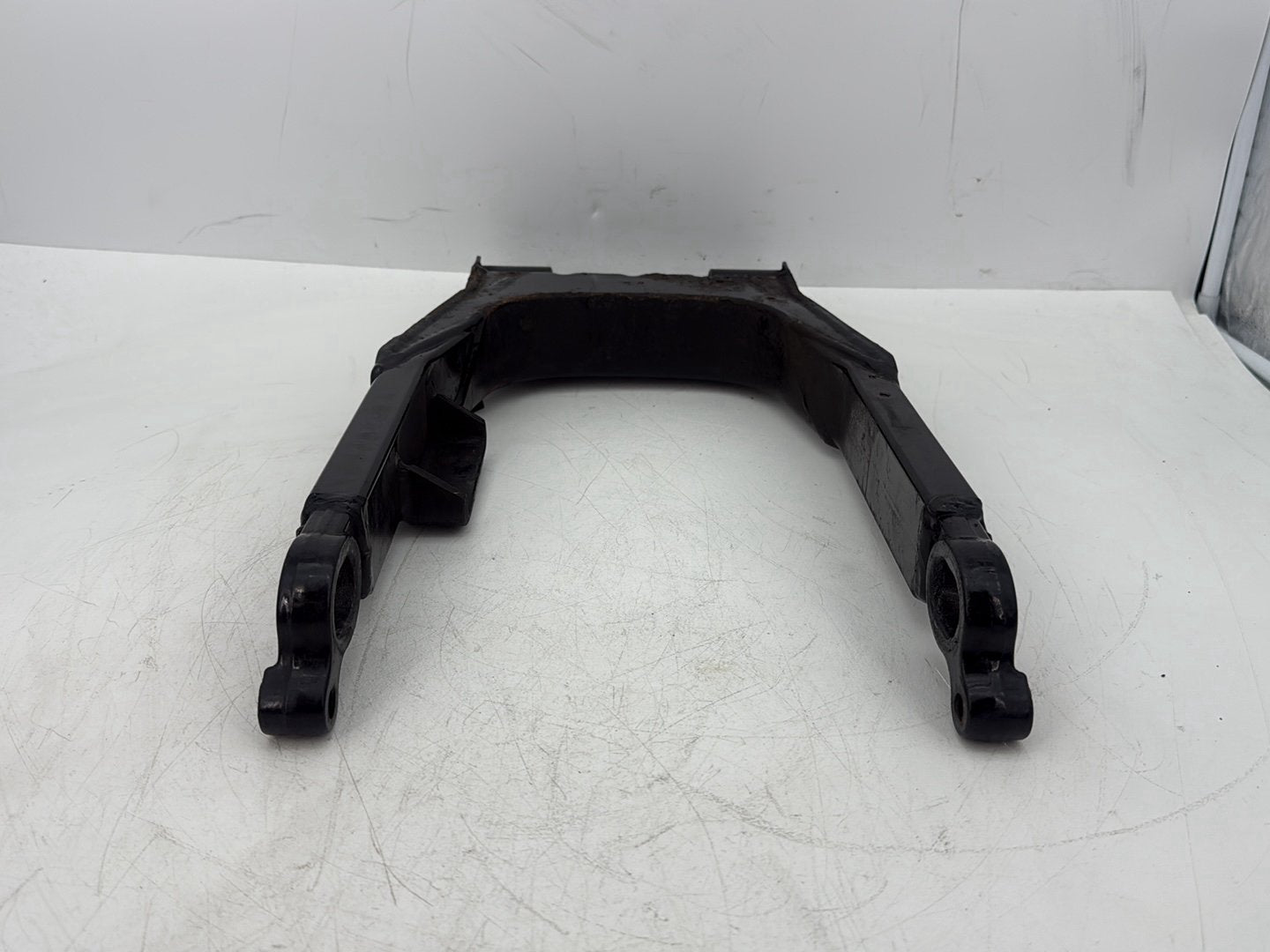 2007 Harley Touring FLHTCU Electra Glide Ultra OEM Rear Fork Swingarm Swing Arm