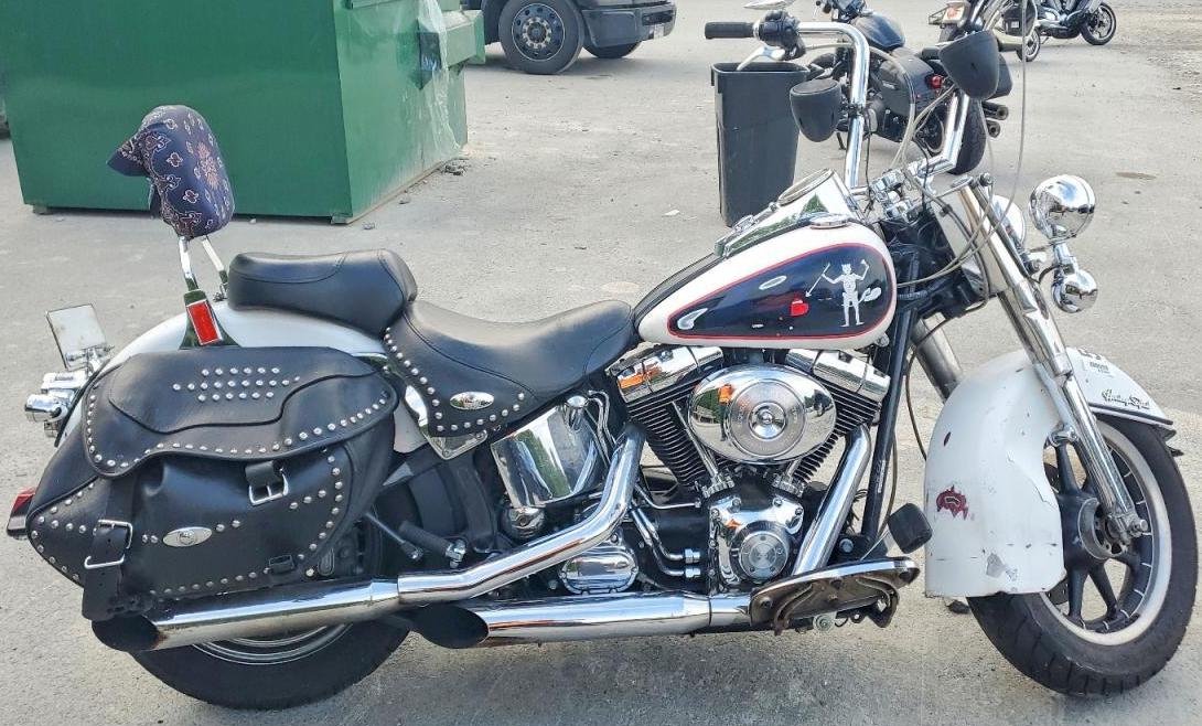 1999-2006 Harley-Davidson Heritage Softail Classic FLSTCI