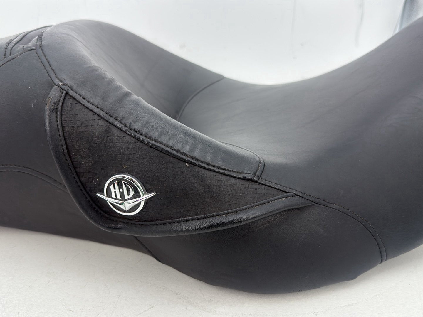 2005 Harley Touring FLHRCI Road King Classic OEM Passenger Rider Driver Seat Saddle