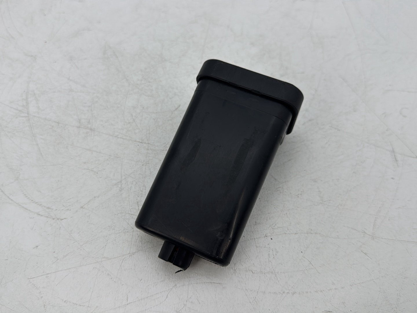 2006 - 2017 Harley-Davidson Dyna Street Bob Turn Signal Security Module TSSM 68923-00D