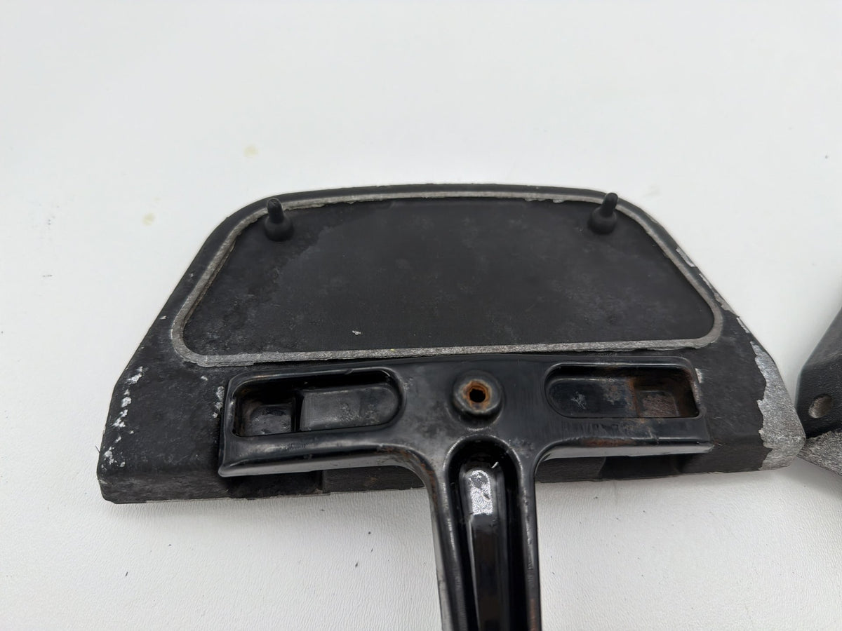 2006 Harley Electra Glide Touring Classic OEM Left & Right Passenger Floorboard Foot Rest