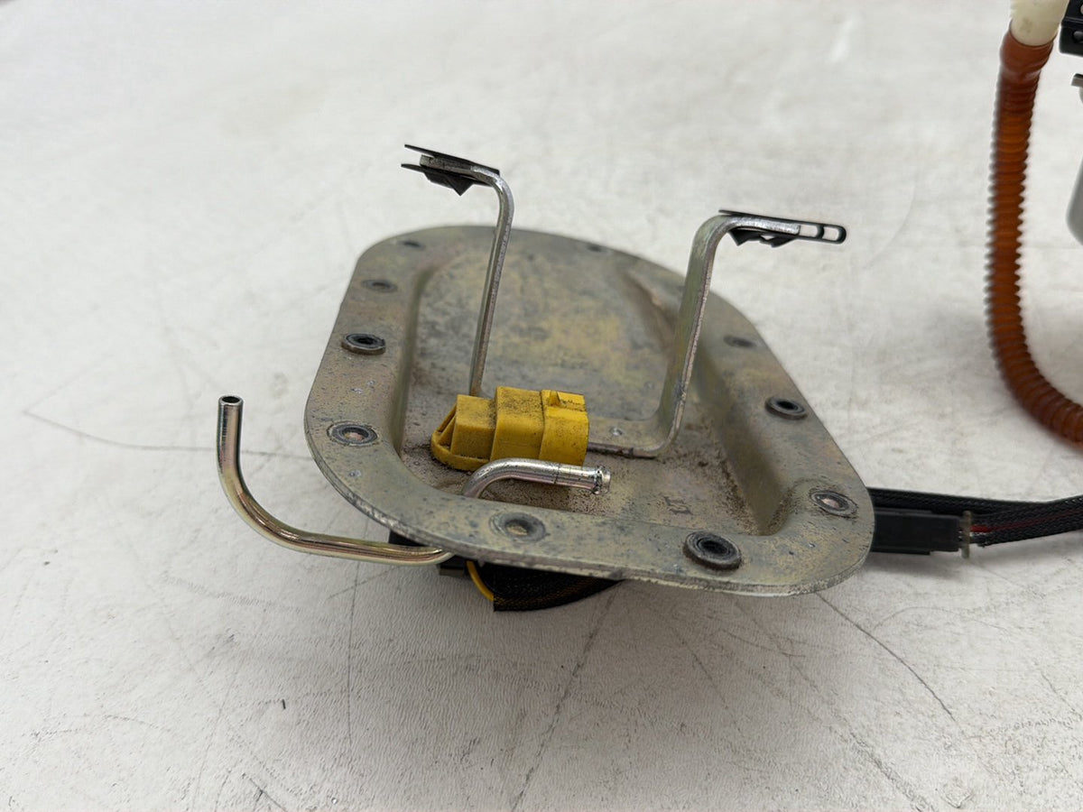 2009 Harley Dyna Street Bob FXDB OEM Fuel Pump Gas Gasoline Petrol Sending