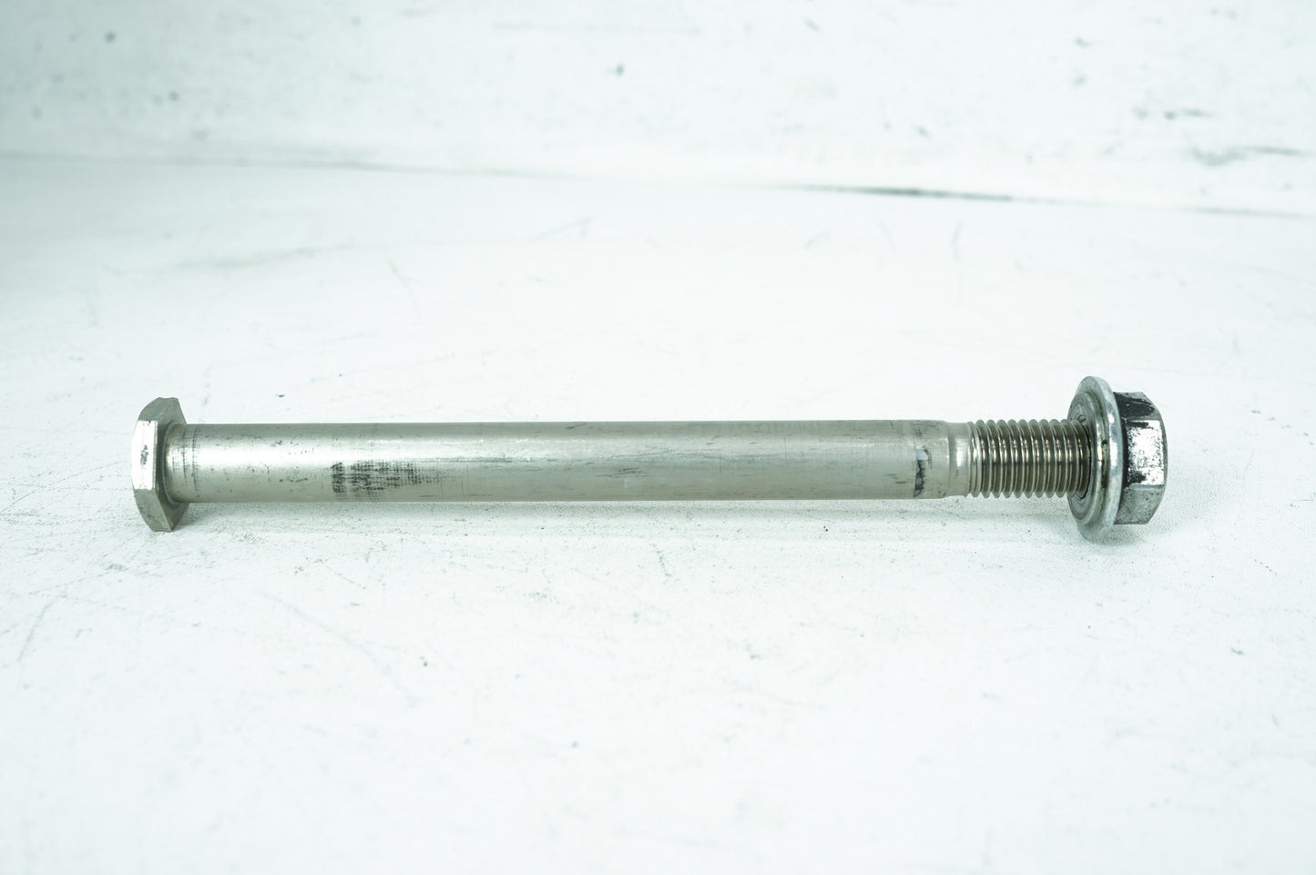 2007 - 2017 Harley-Davidson Dyna Super Glide Custom Rear Fork Swingarm Pivot Bolt Shaft 47641-06