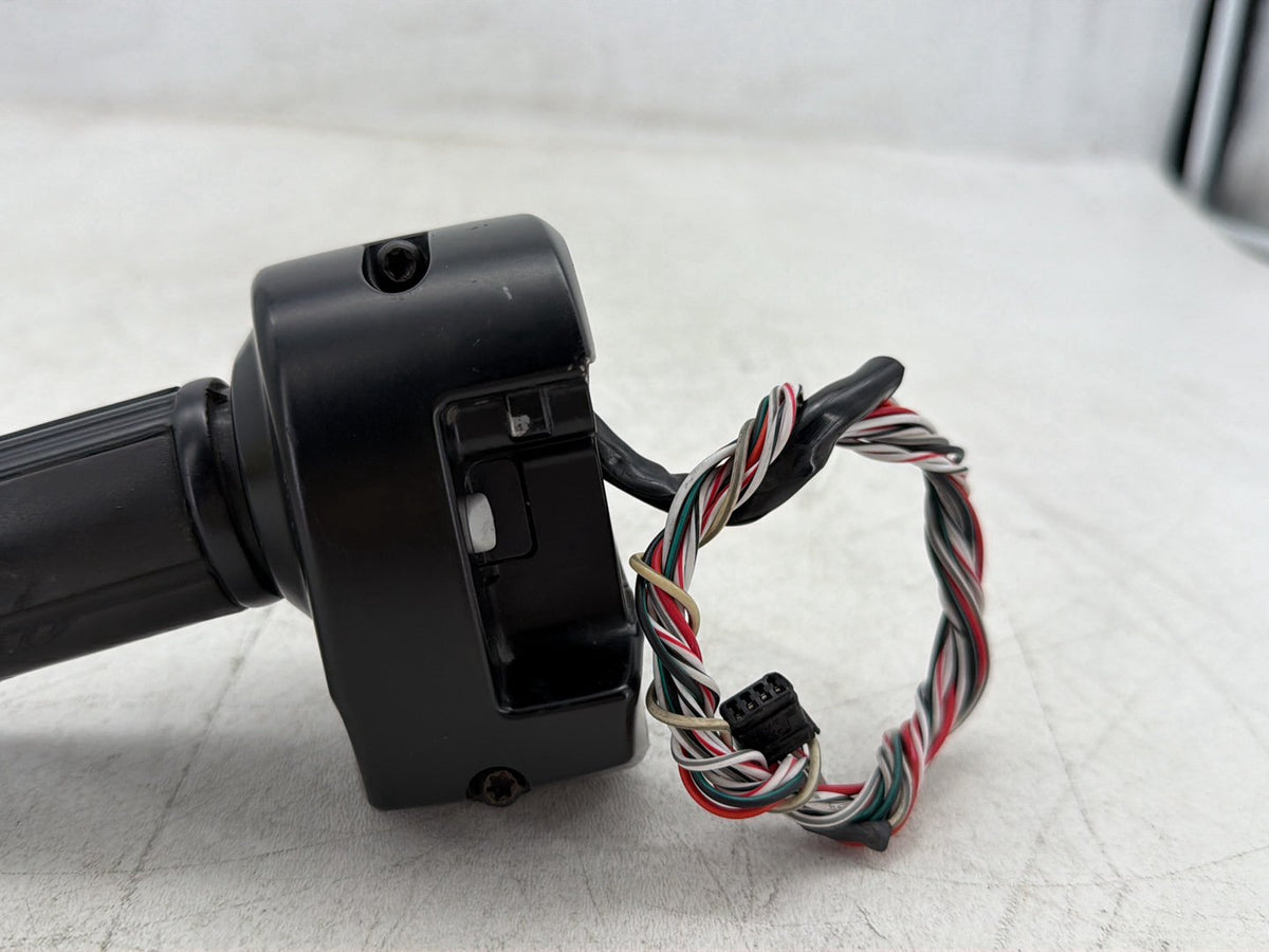 2018 Harley Road Glide Touring FLTRXS OEM Right Engine Start Kill Switches Controls
