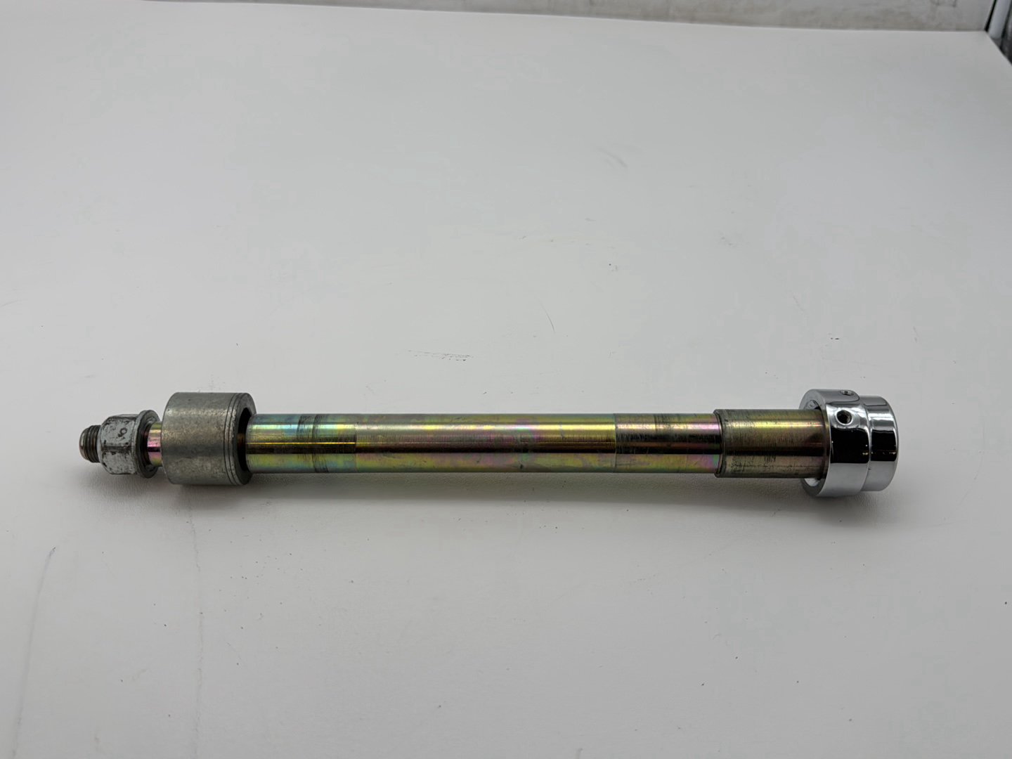 2008 Harley Softail Deluxe FLSTN OEM Front Wheel Axle Bolt Shaft