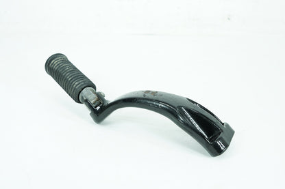 2004 - 2010 Harley-Davidson Sportster Low Right Foot Rest Support Bracket Peg 42652-04