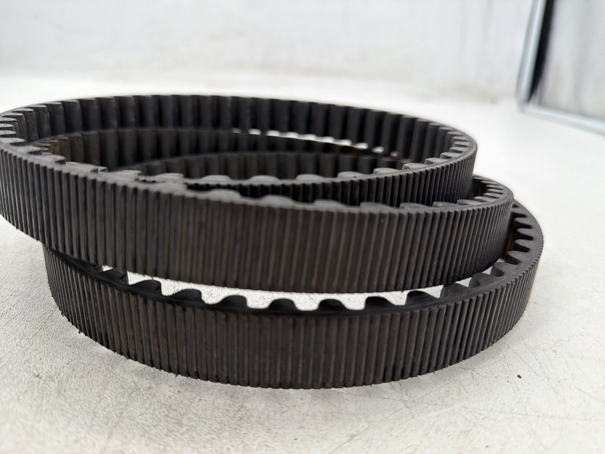 2010 Harley Street Glide Touring FLHX OEM Rear Drive Belt 40024-09 140T 1"