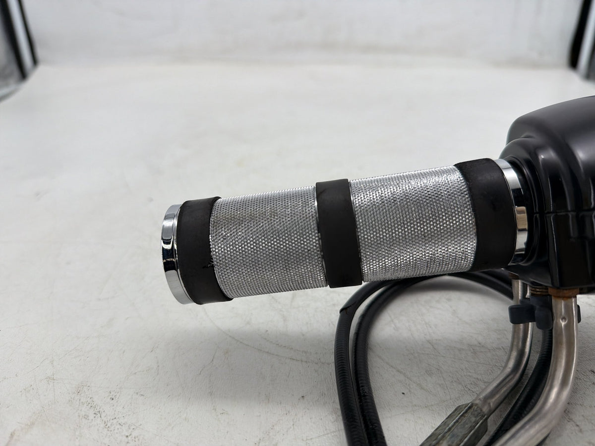 2001 Harley Softail Deuce FXSTD OEM Right Engine Start Kill Switches Controls