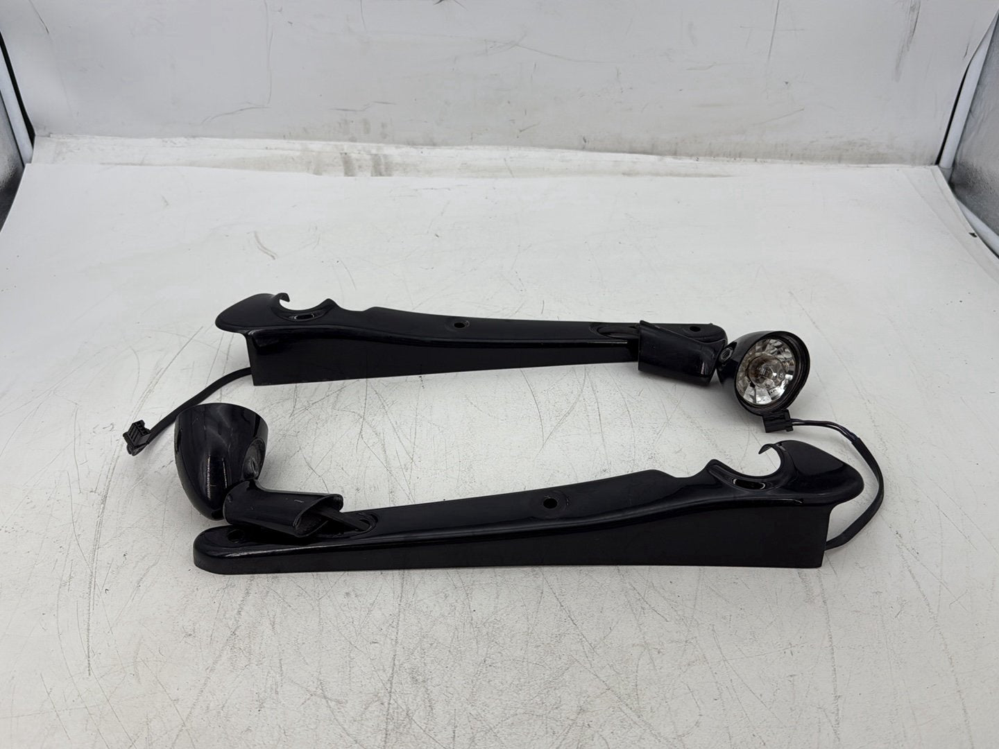 2013 Harley Forty-Eight Sportster 1200X OEM Rear Left Right Fender Struts Bracket & Turn Signal