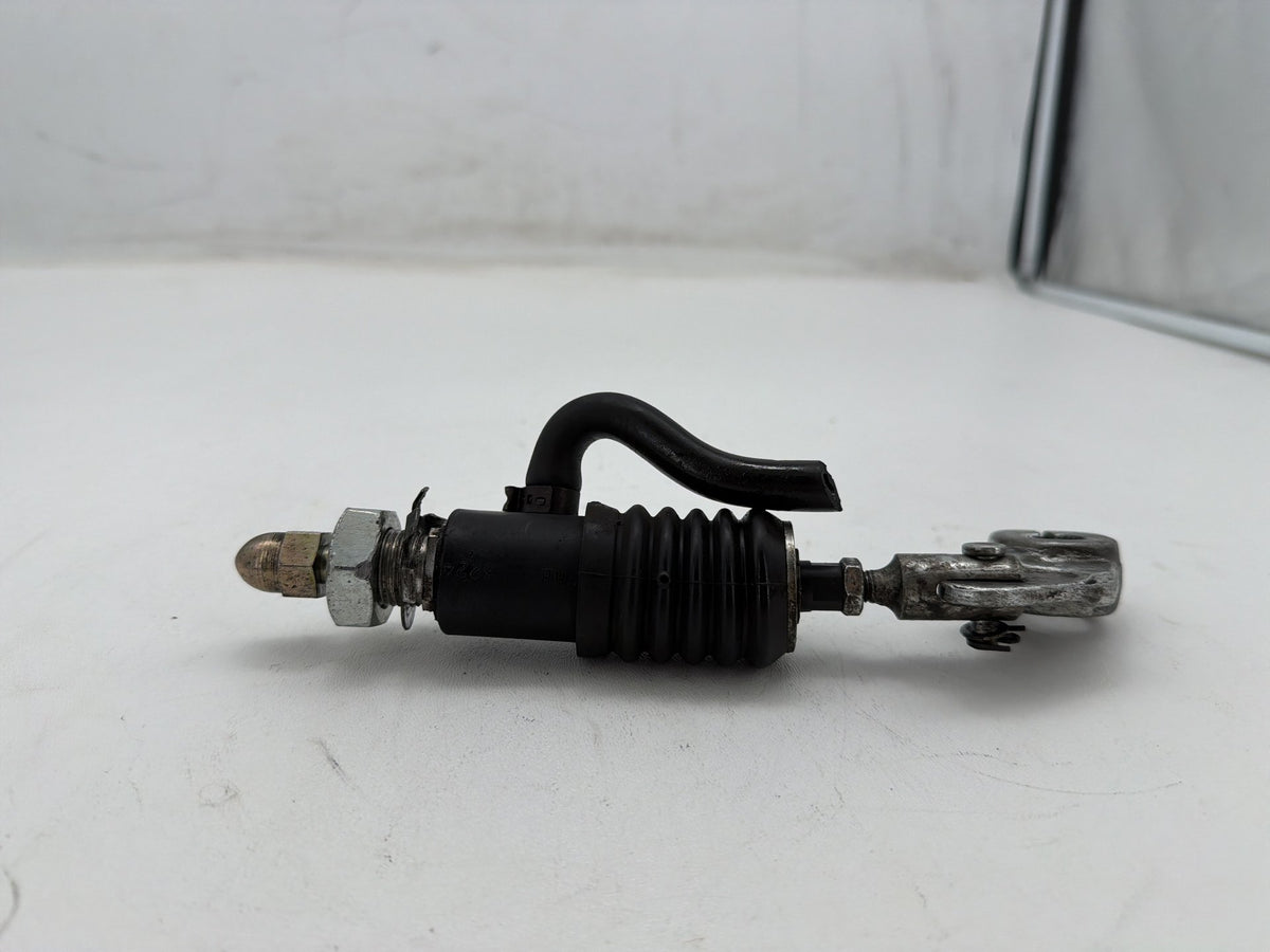 95 Harley Electra Glide Touring Classic OEM Rear Brake Master Cylinder Reservoir