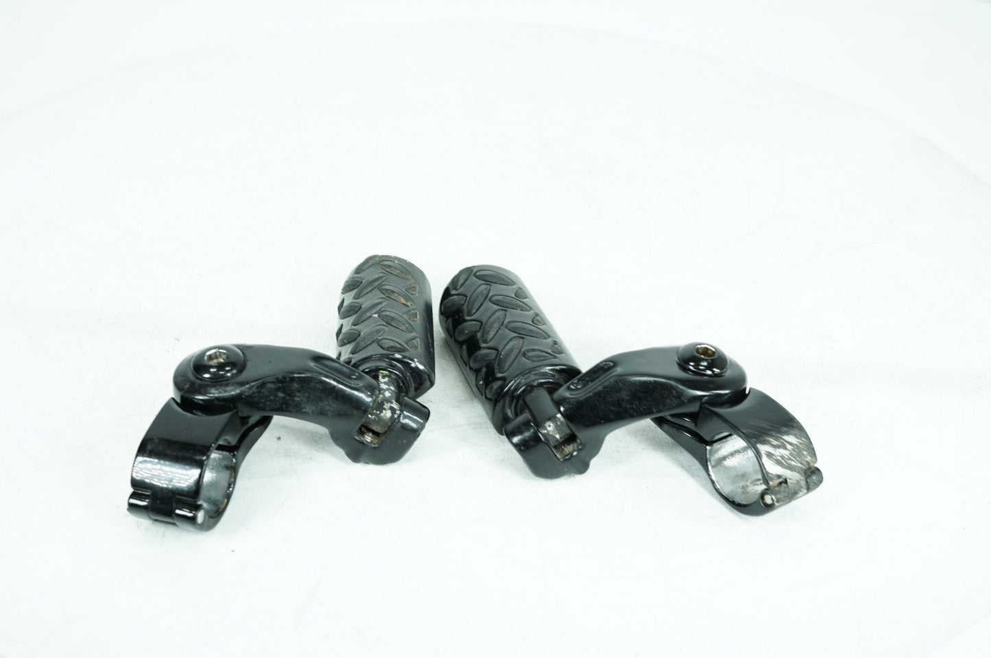 2008 - 2016 Harley-Davidson Touring Street Glide Front Right Left Highway Foot Pegs 33937-03