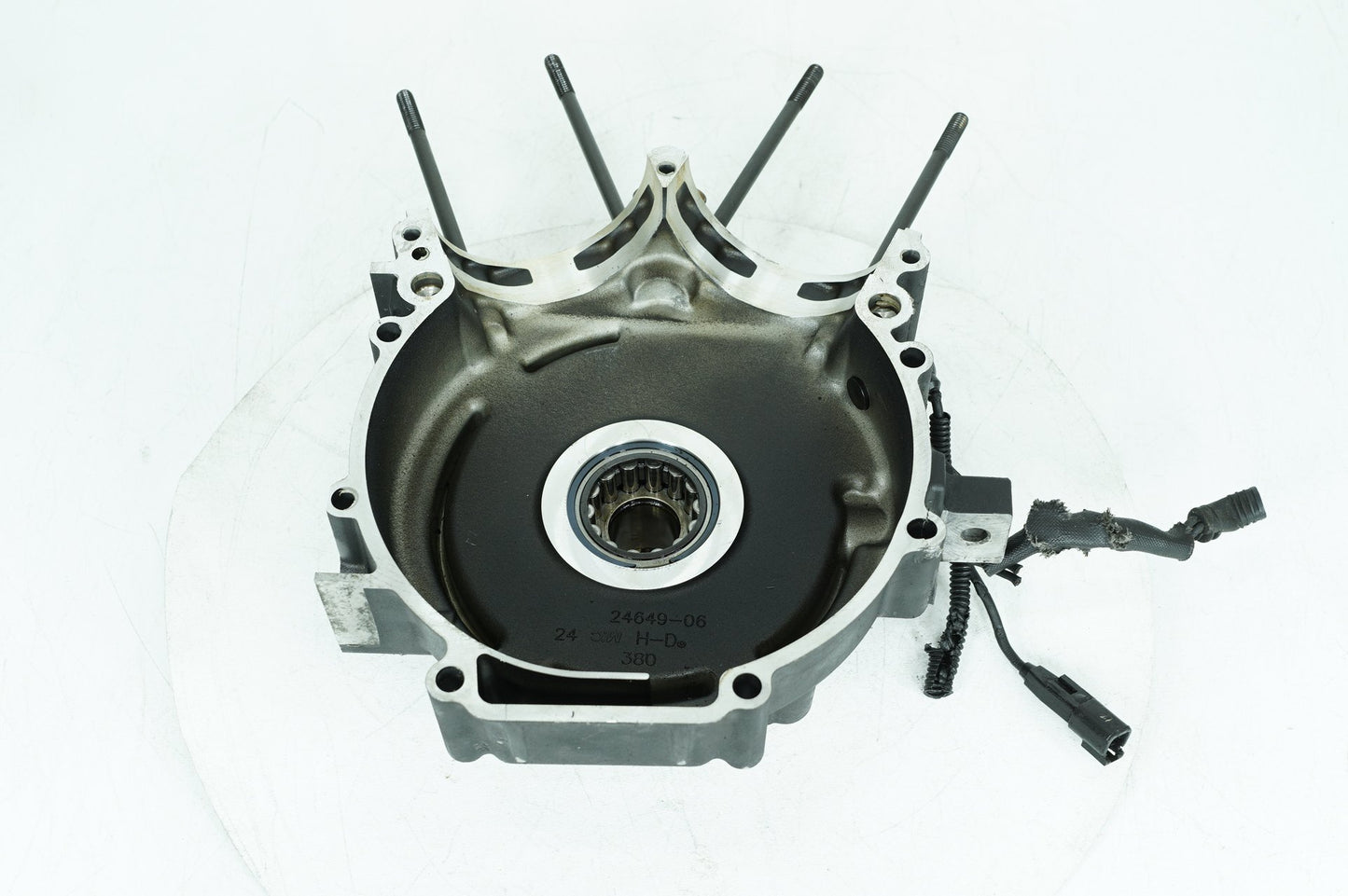 2008 - 2016 Harley-Davidson Dyna Wide Glide Crankcase Shaft Engine Motor Cover 24649-06
