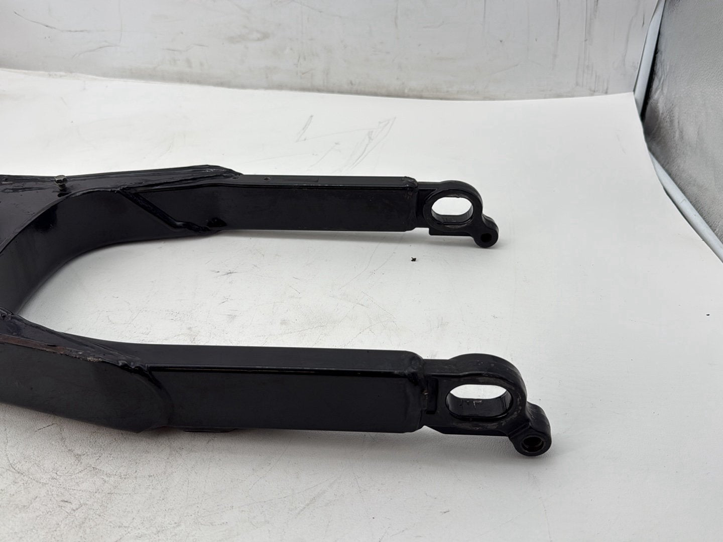 2007 Harley Touring FLHTP Electra Glide Police OEM Rear Fork Swingarm Swing Arm