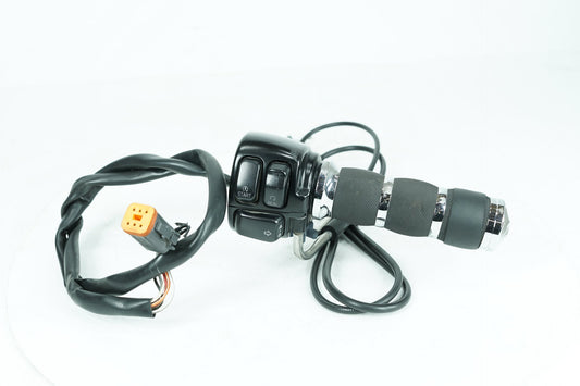 1999 - 2006 Harley-Davidson Softail Deluxe Right Engine Start Kill Switches Controls 71589-96B , 71591-00 , 71564-96