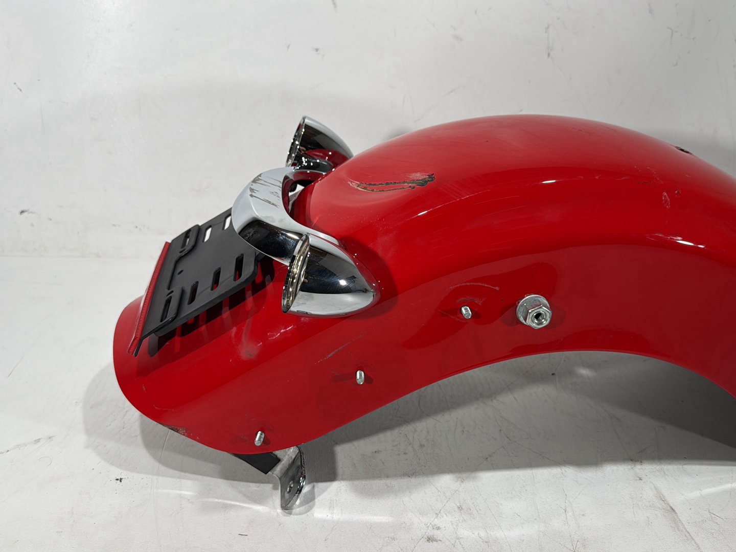 2010 Harley Street Glide Touring FLHX OEM Rear Wheel Fender & Turn Signals Bar