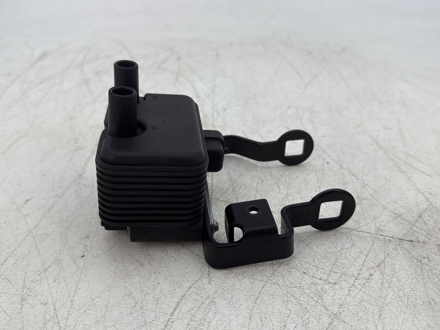 2006 Harley Sportster XL883L 883 Low OEM Ignition Coil Spark Igniter