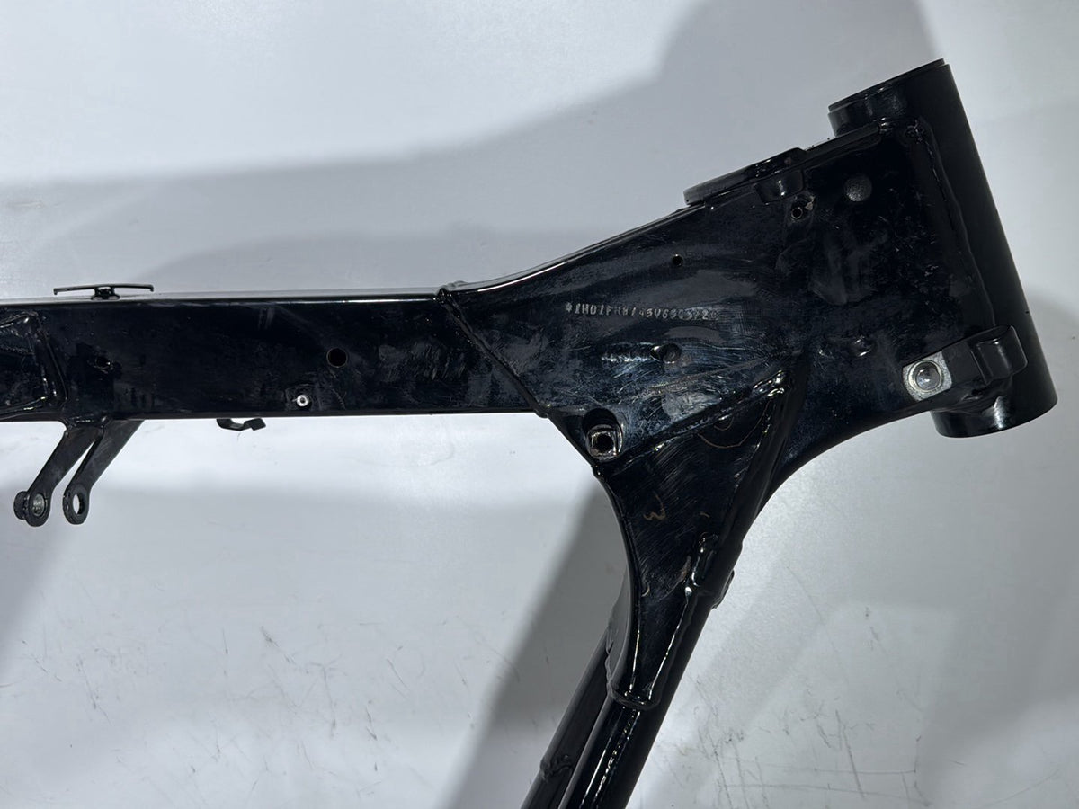 2005 Harley Road King Touring Police OEM Body Main Frame Chassis SLVG