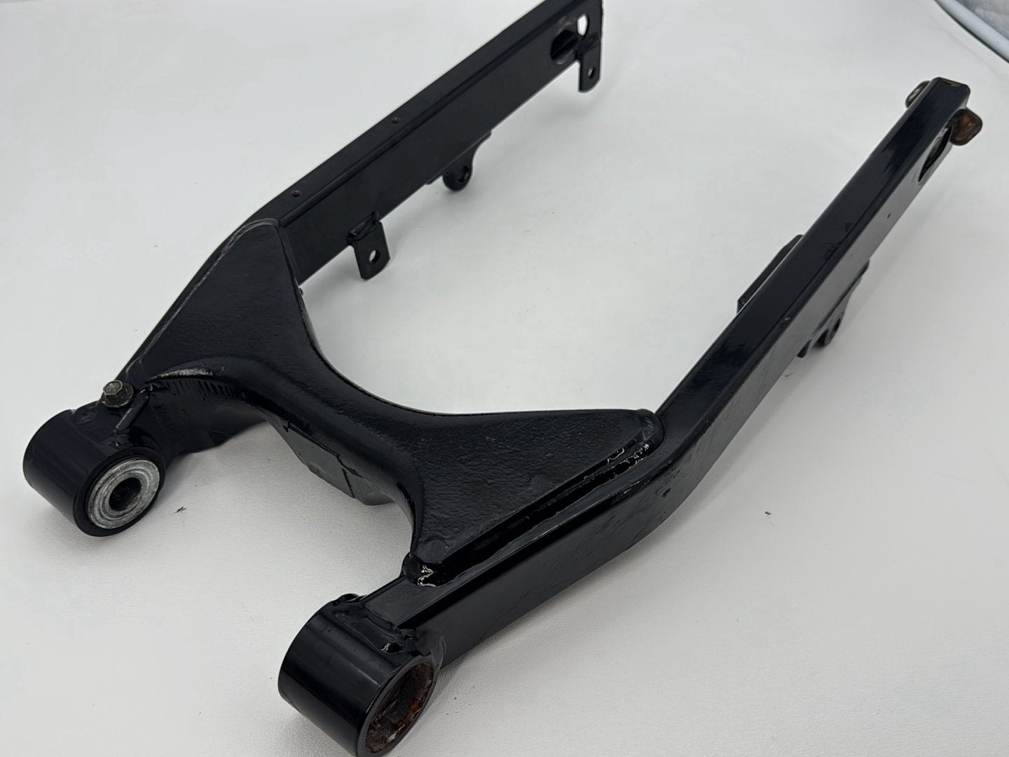 1999 - 2006 Harley-Davidson Dyna Wide Glide Rear Fork Swingarm Swing Arm 47820-90A