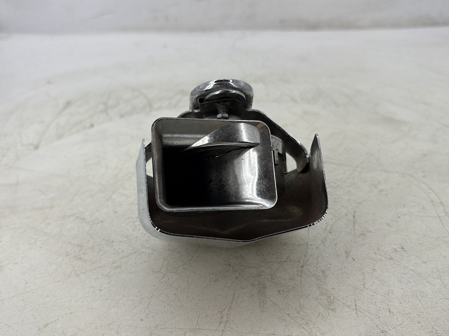 1998 Harley Touring FLHTCUI Electra Glide Ultra OEM Horn Signal Klaxon Chrome Cover